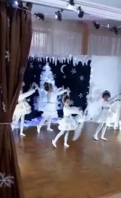 Танцът на снежинките - ДГ Пинокио - Хисаря