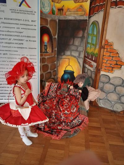 Червената шапчица - ДГ Пинокио - Хисаря